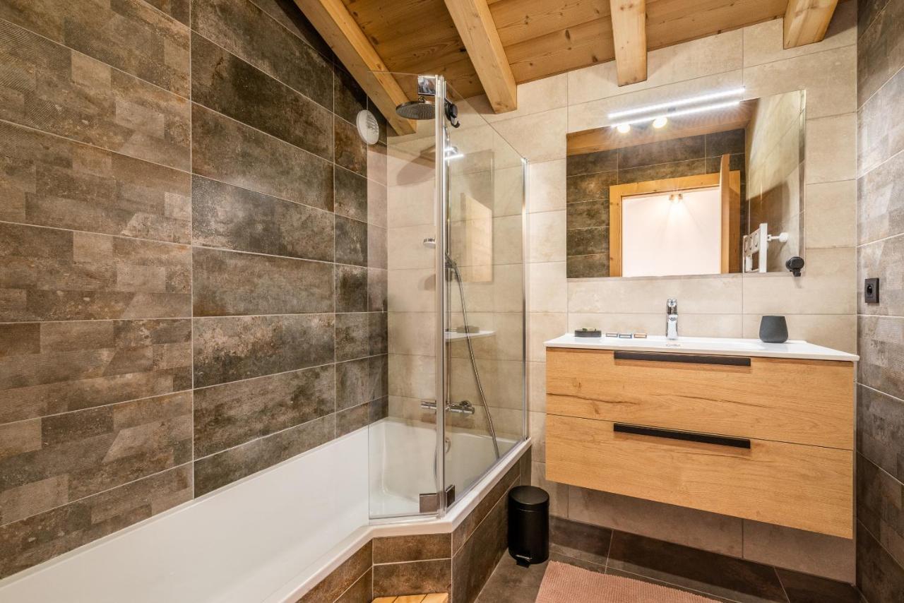 Chalet Azobe Morzine - By Emerald Stay มงทริองด์ ภายนอก รูปภาพ